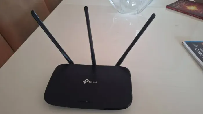 Roteador TP-Link TL-WR940N 450 Mbps - 3 antenas, pouco usado