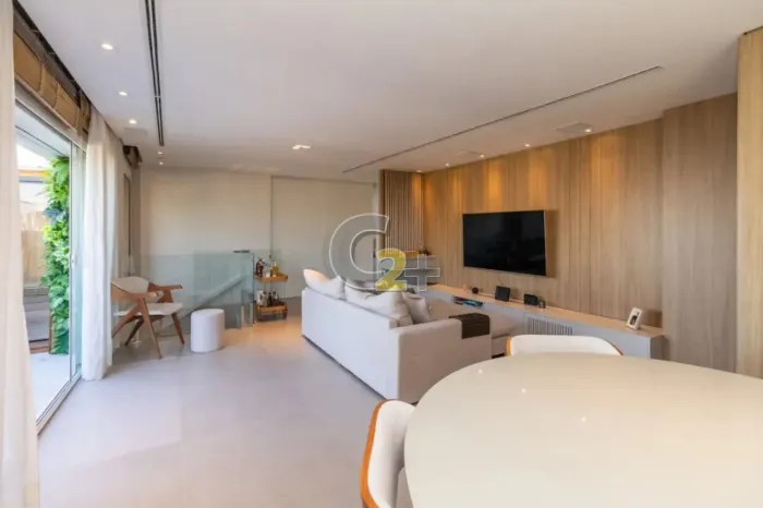 Cobertura Duplex à venda em Pinheiros com 3 quartos, 1 suíte, 2 vagas, 198m²