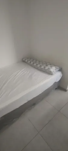 Cama de casa box