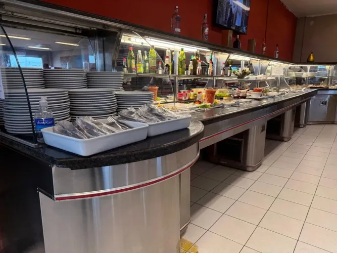 Buffet Completo para Restaurante / Self-Service em Inox e Granito - Excelente Estado
