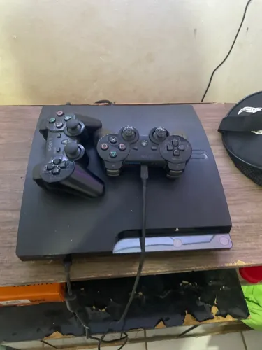 PS3(Desbloqueado com 2 controles)