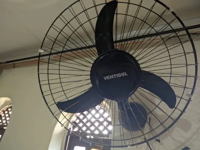 Ventilador de Parede Ventisol - Com Defeito