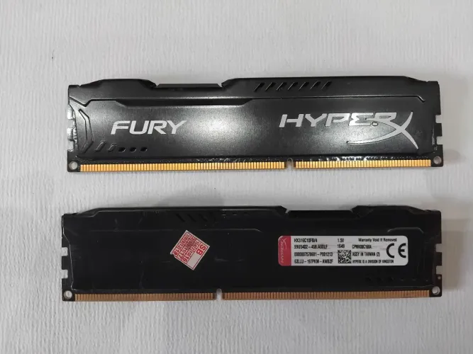 Memória Ddr3 1600mhz Hyperx 8gb (4gb + 4gb )
