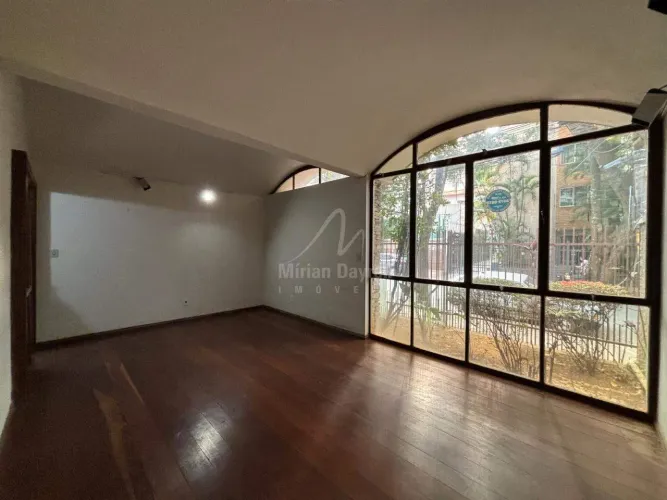 Aluguel Casa Comercial no Sion