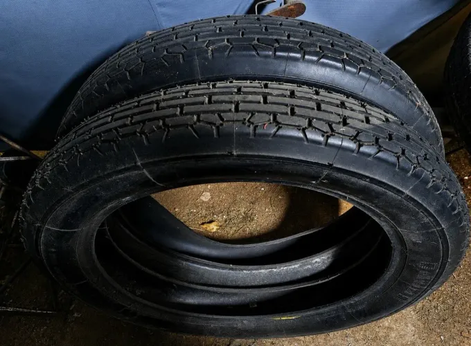 Pneus Carro Antigo e ou Charrete