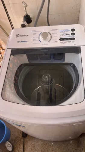 Máquina de lavar eletrolux NOVA, menos de 1 ano de uso