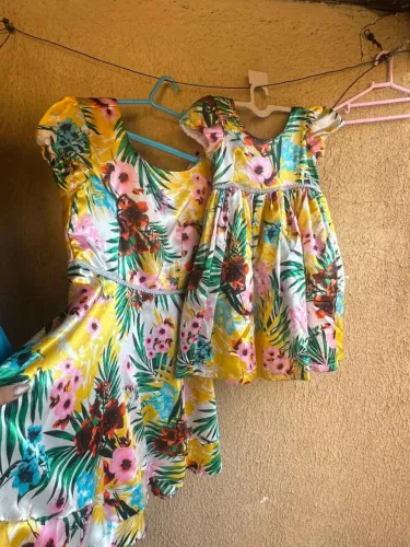 Desapego vestido menina 