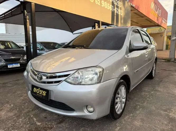 Toyota Etios XLS Sedan 1.5 Flex 16V 4P Mec. 2015