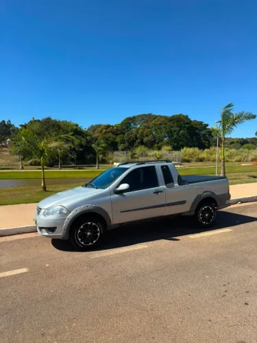 Fiat Strada Trekking 1.6 16V Flex CE 2013