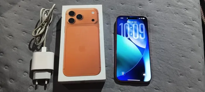 iPhone 17 pro max novo usado apenas 3 meses 