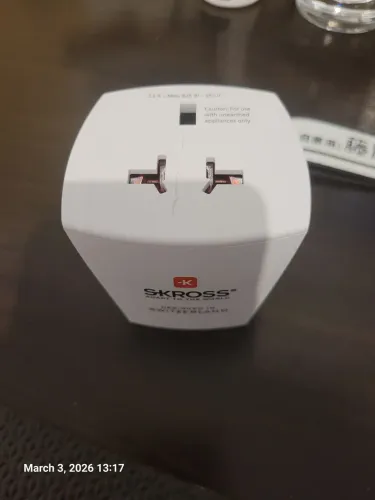 Adaptador viagem suiço