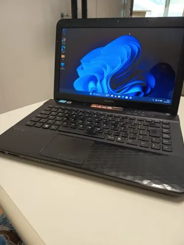 Notebook Sony Vaio, Intel Core i3, SSD, bateria boa, Windows 11 