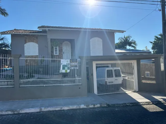 Casa (Alvenaria), com 3 quartos e 1 banheiros à Venda, 121 m² em Criciúma/SC