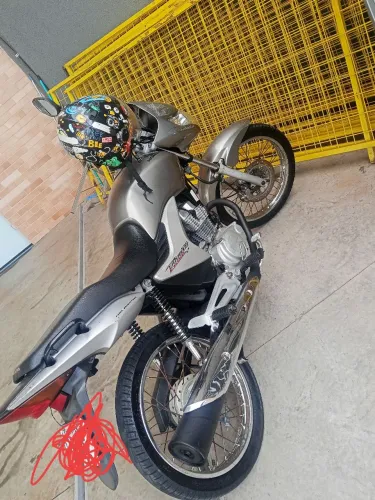 Titan 150 somente gasolina 9.000