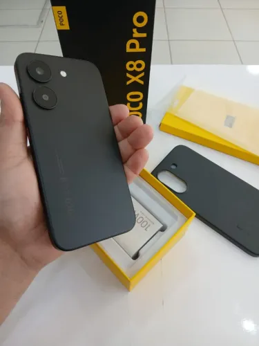 Xiaomi Poco X8 PRO 8GB de RAM, 256GB interno!!! Seminovo.