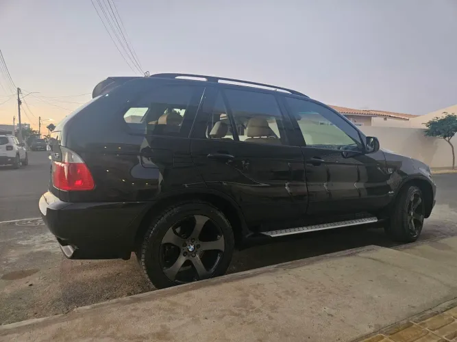 BMW X5 4.8 4X4 V8 32V 360cv 2006