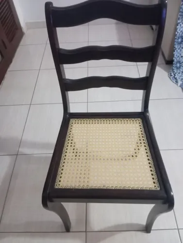 Vendo cadeiras colonial em bom estado