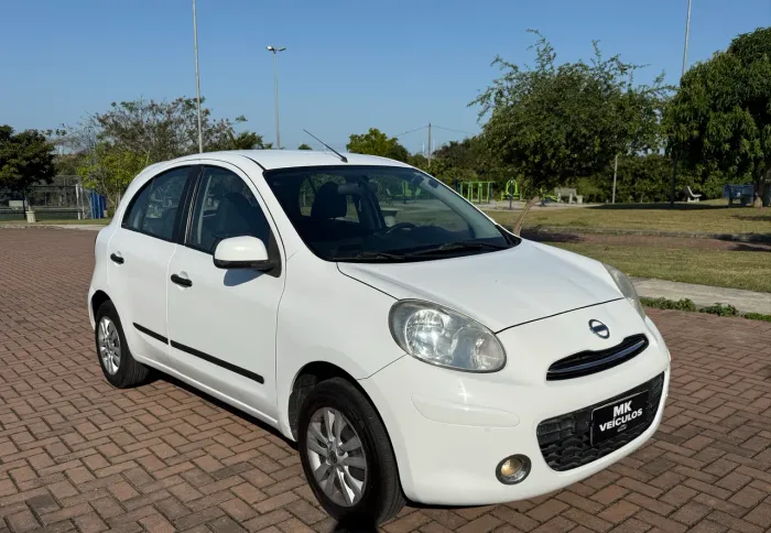 Nissan March S 1.0 16V Flex Fuel 5P 2013