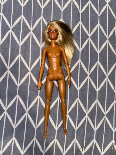 Boneca Barbie made to move 5