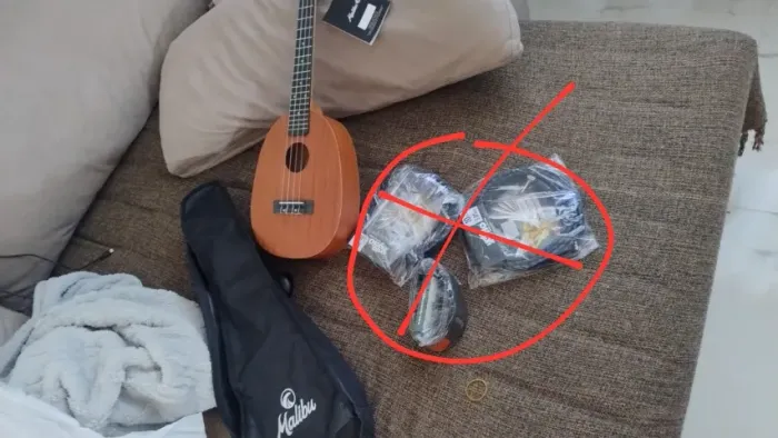 Ukulele Malibu 23S Natural com capa, Formato abacaxi