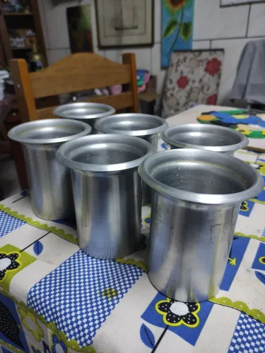 Copos de alumínio 