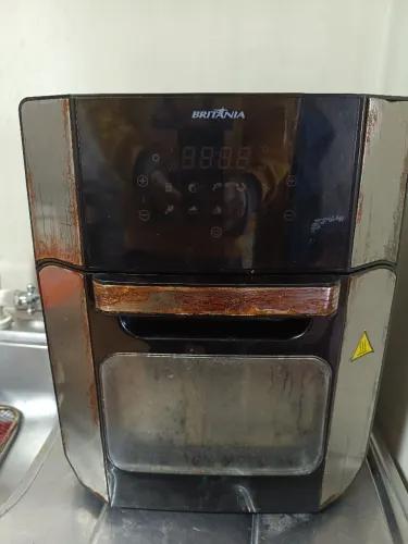 Air fryer Britânia oven 2100p