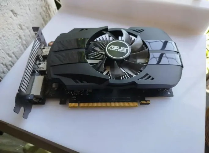 Placa de vídeo GTX 1050 Ti 4g 