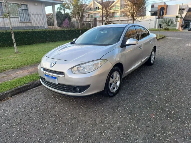 Renault Fluence Sed. Dynamique 2.0 16V Flex Mec. 2014