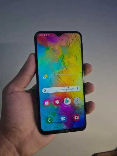 Galaxy M20 (trincado)