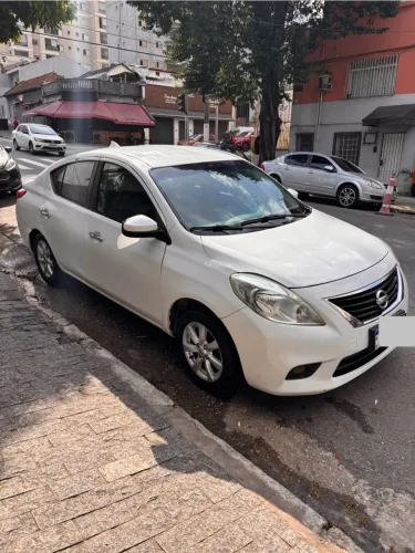 Nissan Versa SL 1.6 16V Flex Fuel 4P Mec. 2014