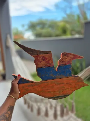 Objetos Decoração - Madeira de Demolição - Pássaro e Violão 