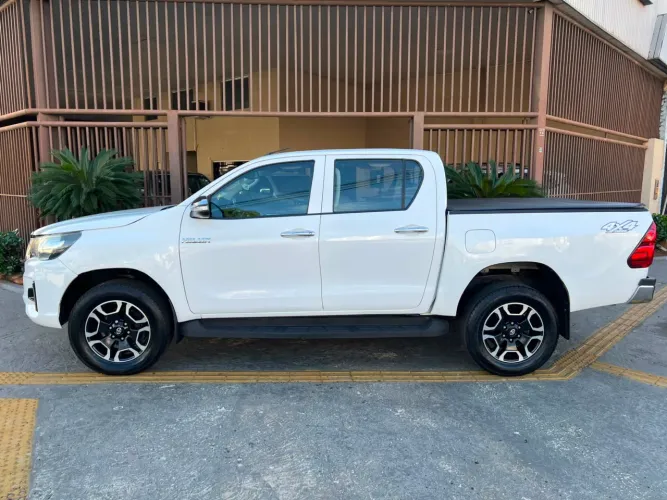 Toyota Hilux CD 4X4 2.8 Diesel Mec. 2019