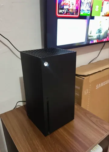 XBOX SERIES X IMPECÁVEL | APENAS 1 MÊS DE USO | NOTA FISCAL