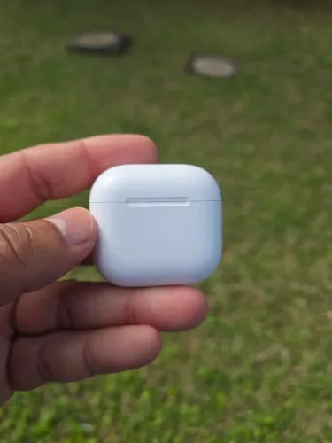 Case carregamento airpods 4 original, sem fones , LEIA