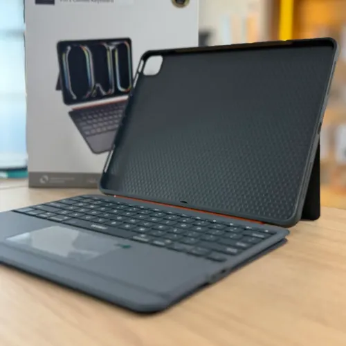 IPAD PRO 12.9 POLEGADAS CAPA MAGNÉTICA COM TECLADO