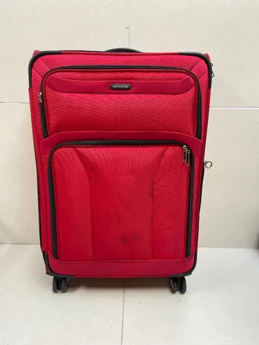 Mala de viagem vermelha da American Tourister DV00113