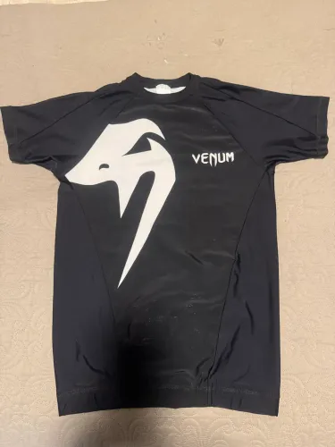 Camisa Venum Lycra Compressão - tamanho G
