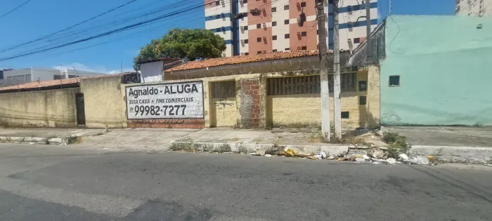 ALUGO DUAS CASAS NA MANGABEIRA P/ FINS COMERCIAIS