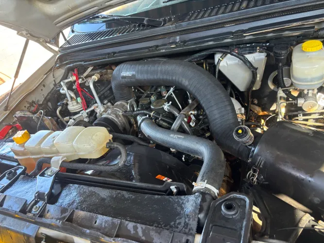 Toyota Hilux SW4 SRV D4-d 4X4 3.0 TDI Dies. AUT 2015