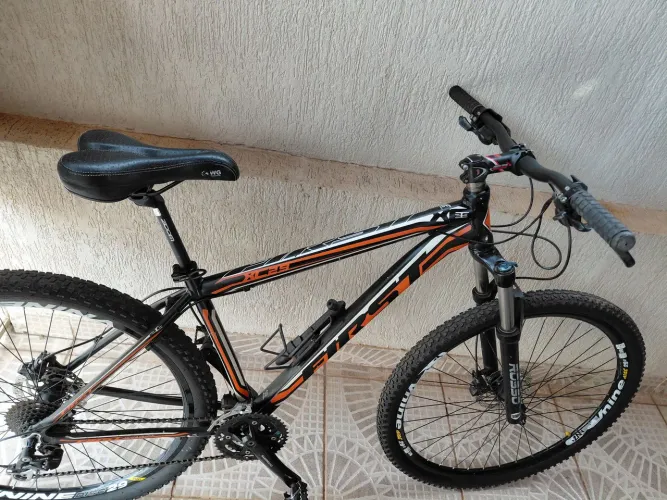 Bike aro 29 ALIVIO Quadro 18 First