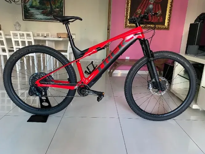 Trek E caliber 9.9 GX AXS 12v