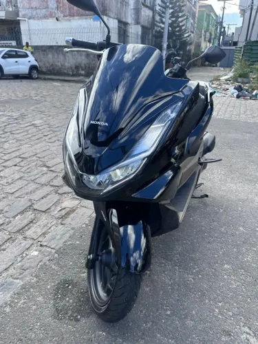 PCX DLX 2026 4m KM RODADOS. ÚNICA DONA, ZERADA! EMPLACADA E NO SEGURO.