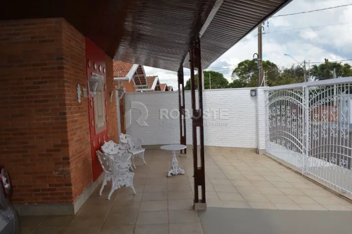 Casa moderna e espaçosa com 3 dormitórios no Jardim Paraíso, Botucatu