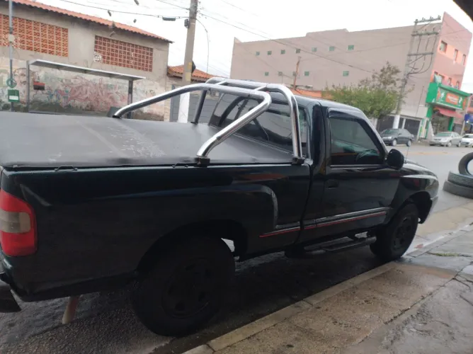Chevrolet S10 Pick-up 2.4 MPFI 8V 128cv/ Rodeio 2001