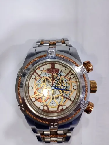 Vendo um relógio Invicta original.