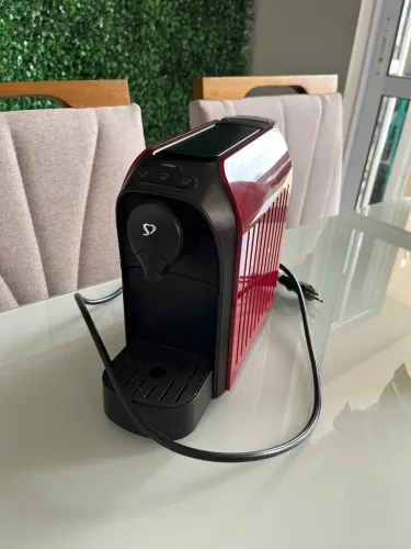 Cafeteira Expresso Três Corações 127V + Brinde