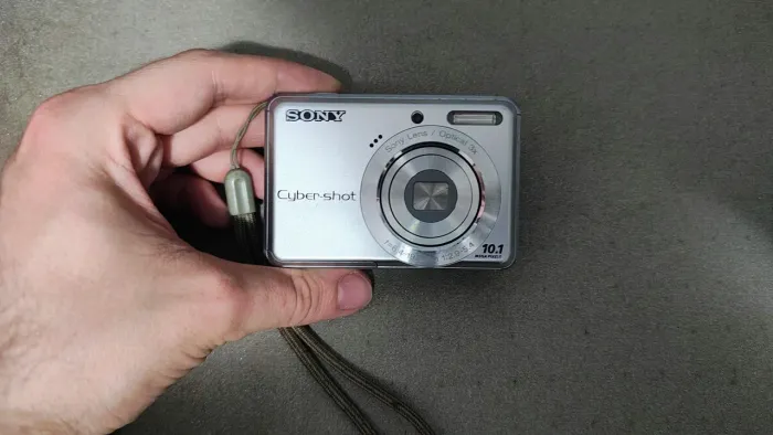 Câmera Sony Cyber-shot 10.1 MP