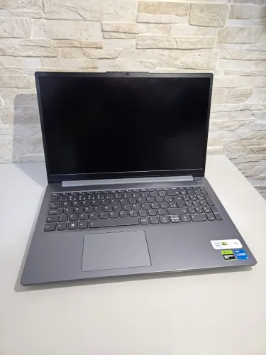 Notebook Gamer Lenovo LOQ Core i5-12450HX 8GB 512GB SSD RTX 3050 6GB 15,6" 144Hz - USADO