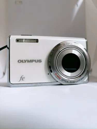 Câmera digital Olimpus Fe-5020