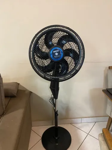 Ventilador de Coluna Arno Silence Force Repelente VD55 (220V) - Estado de Novo